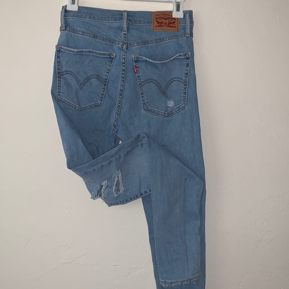 Levi’s Highwaisted Jeans